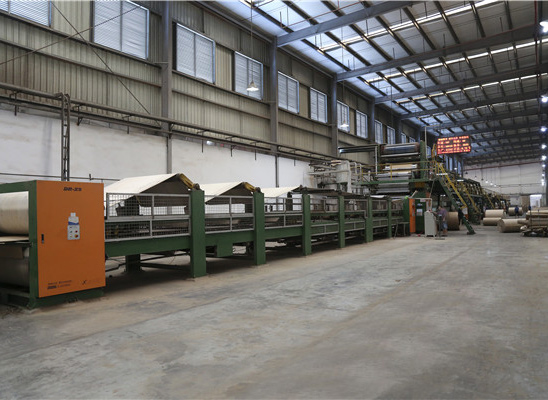 五层纸板生产线