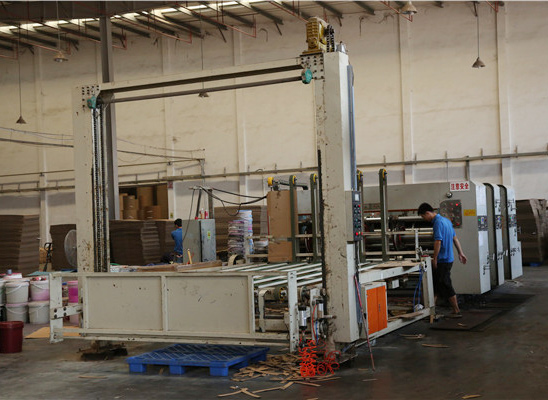 四色印啤一体印刷机